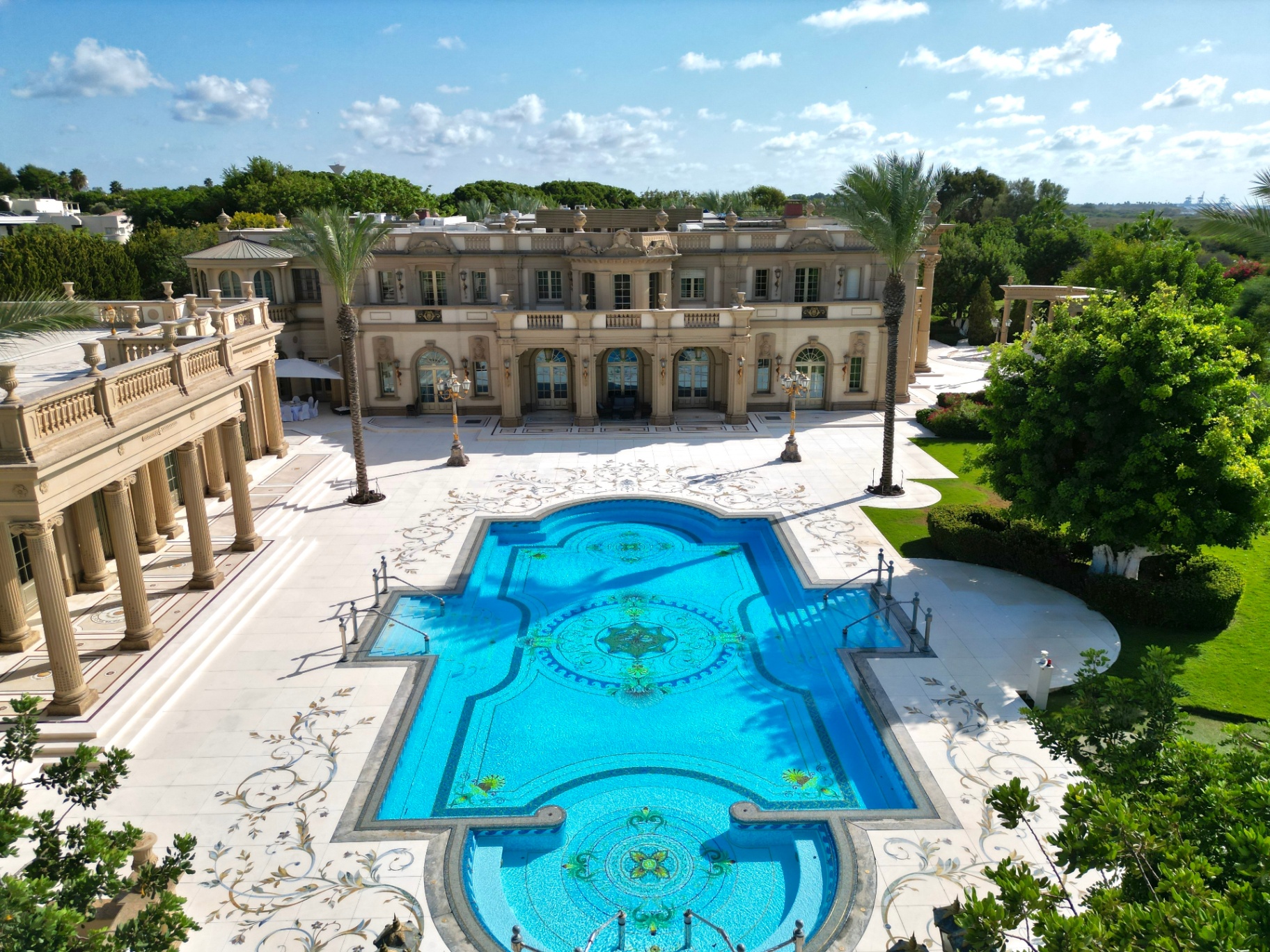 Rear façade and outdoor pool